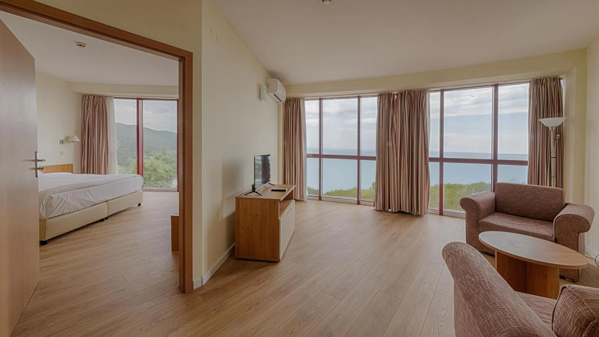 Helios Spa Hotel - All Inclusive Golden Sands 4*,