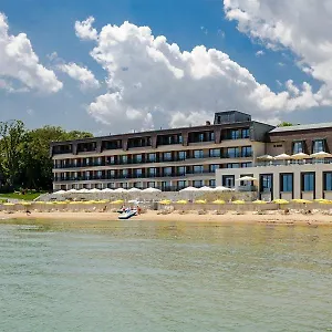 4* Отель Nympha, Riviera Complex